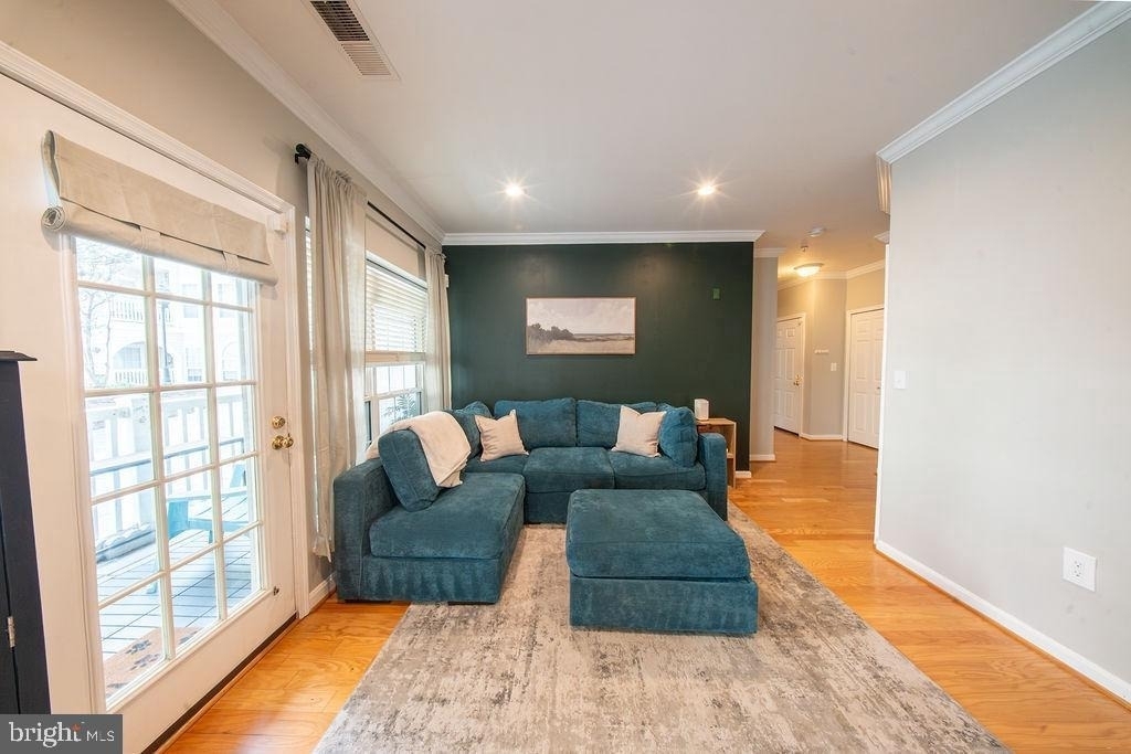4550 Strutfield Lane - Photo 10