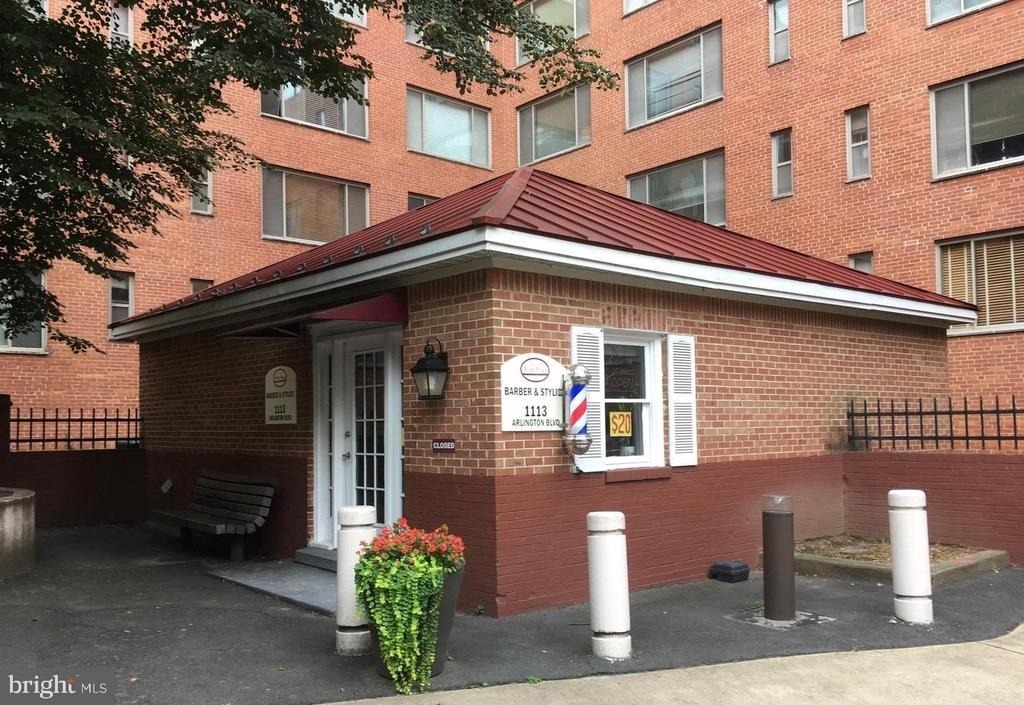 1011 Arlington Boulevard - Photo 37