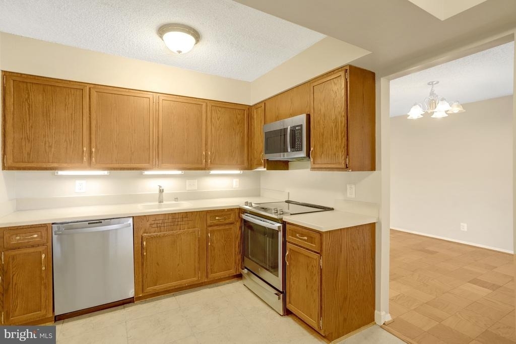 3800 Fairfax Drive - Photo 1
