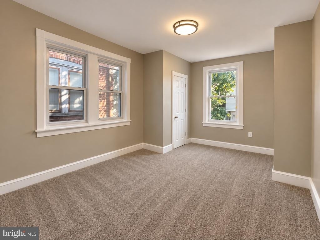 6563 N Lambert Street - Photo 6