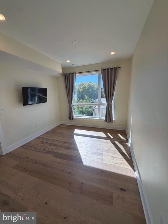 1723 Francis Street - Photo 5