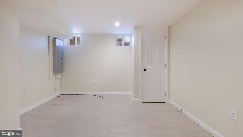407 W Jefferson Street - Photo 18