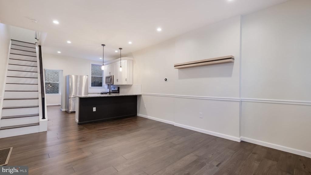 407 W Jefferson Street - Photo 6