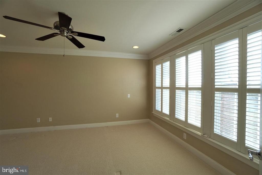 102 Bishop Drive - Photo 19