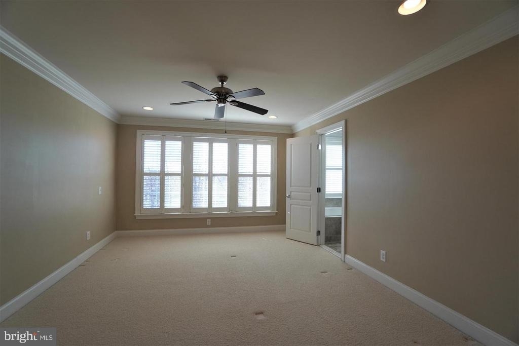 102 Bishop Drive - Photo 18