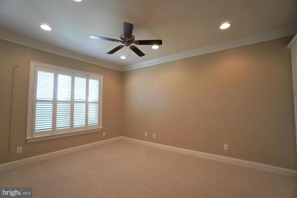 102 Bishop Drive - Photo 39