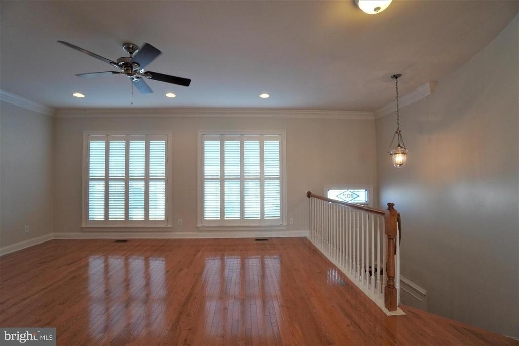 102 Bishop Drive - Photo 5