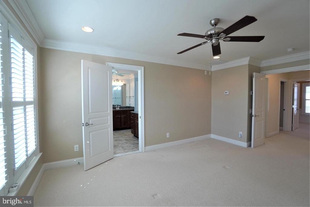 102 Bishop Drive - Photo 20