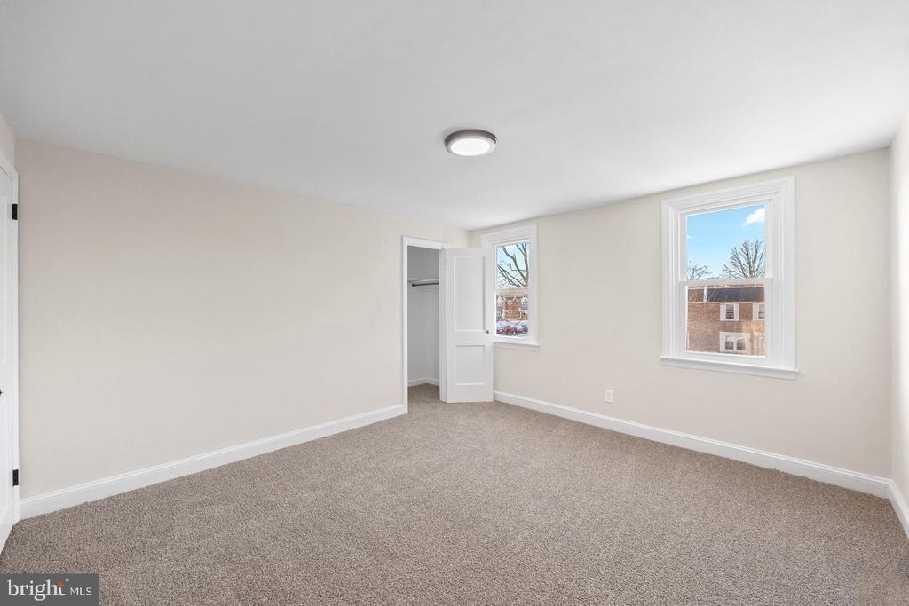 84 Chester Avenue - Photo 9