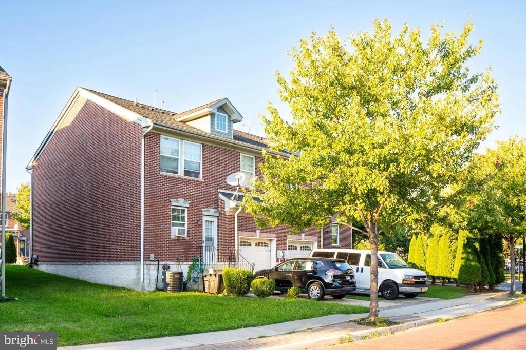 9 Borden Way - Photo 2