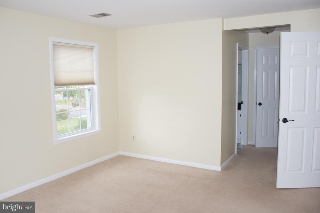 107 Delamere Drive - Photo 3