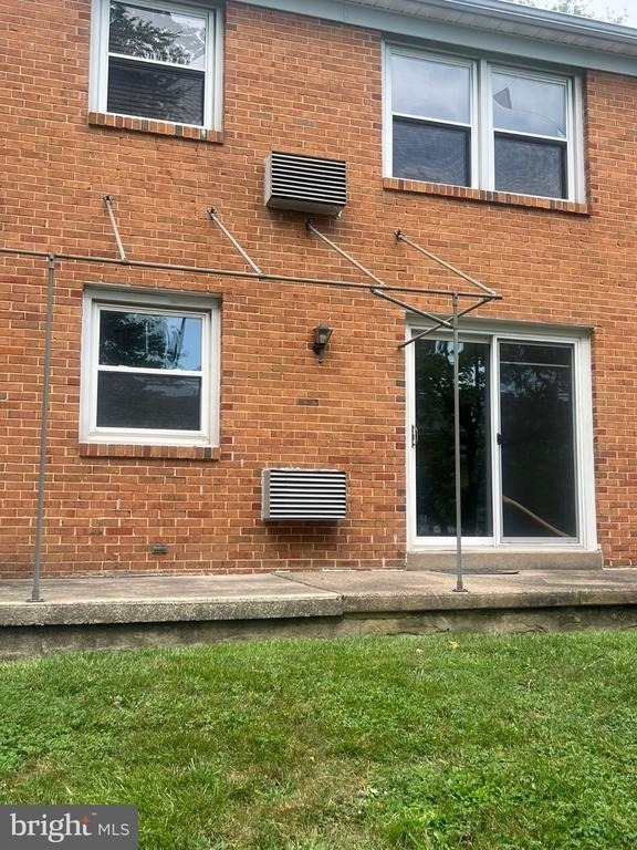 204 Warwick Road - Photo 4