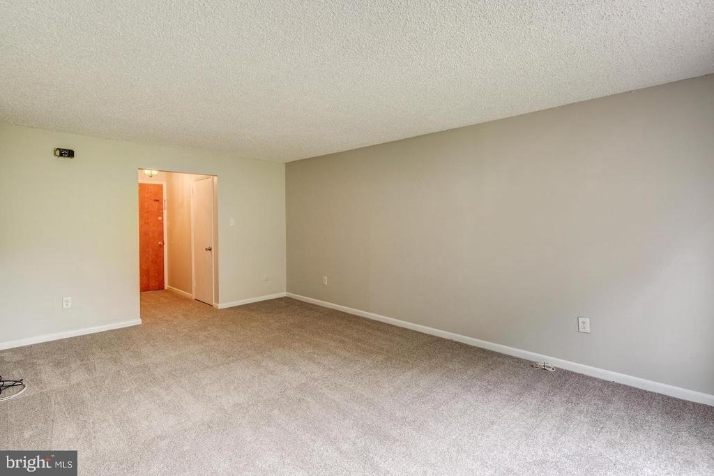 204 Warwick Road - Photo 9