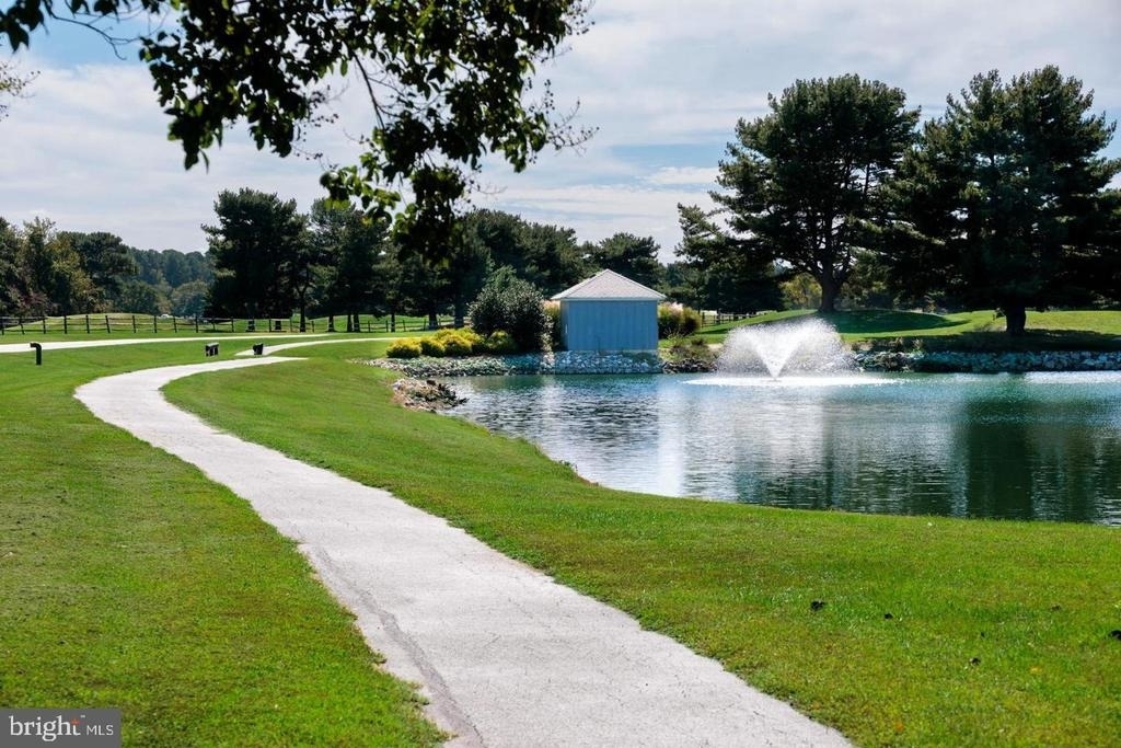102 Golf Court - Photo 36