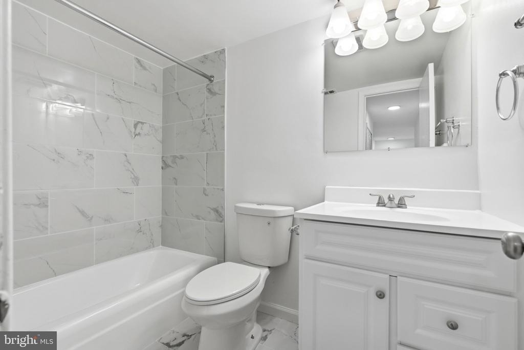 5976 Westchester Park Drive - Photo 20