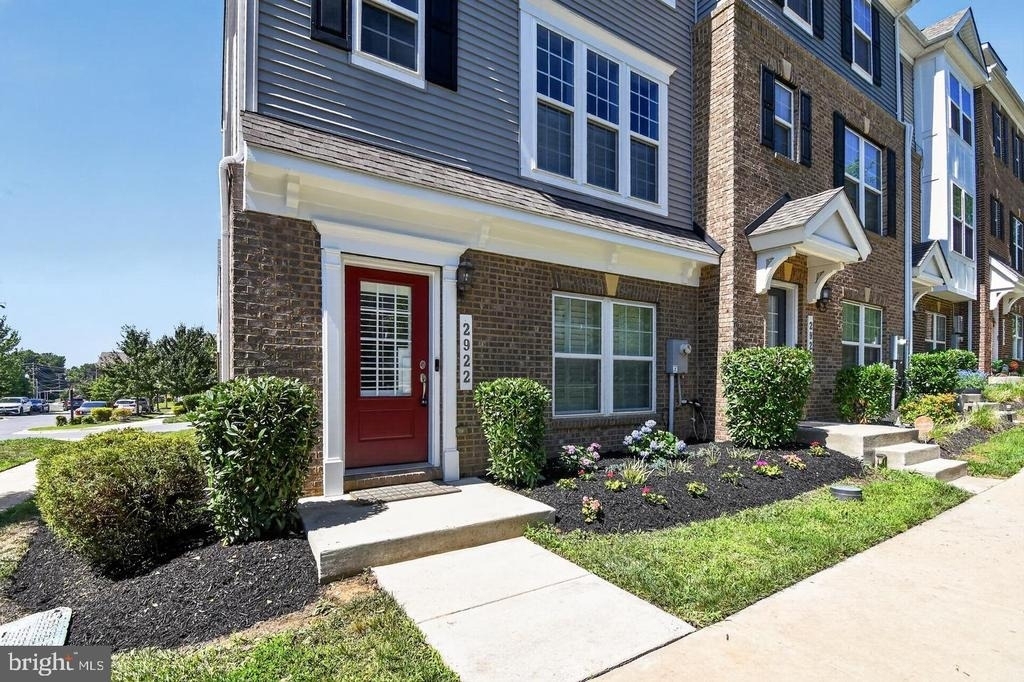 2922 Pinebrook Road - Photo 2