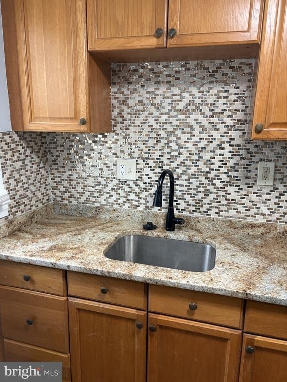 2801 Iverson Street - Photo 2