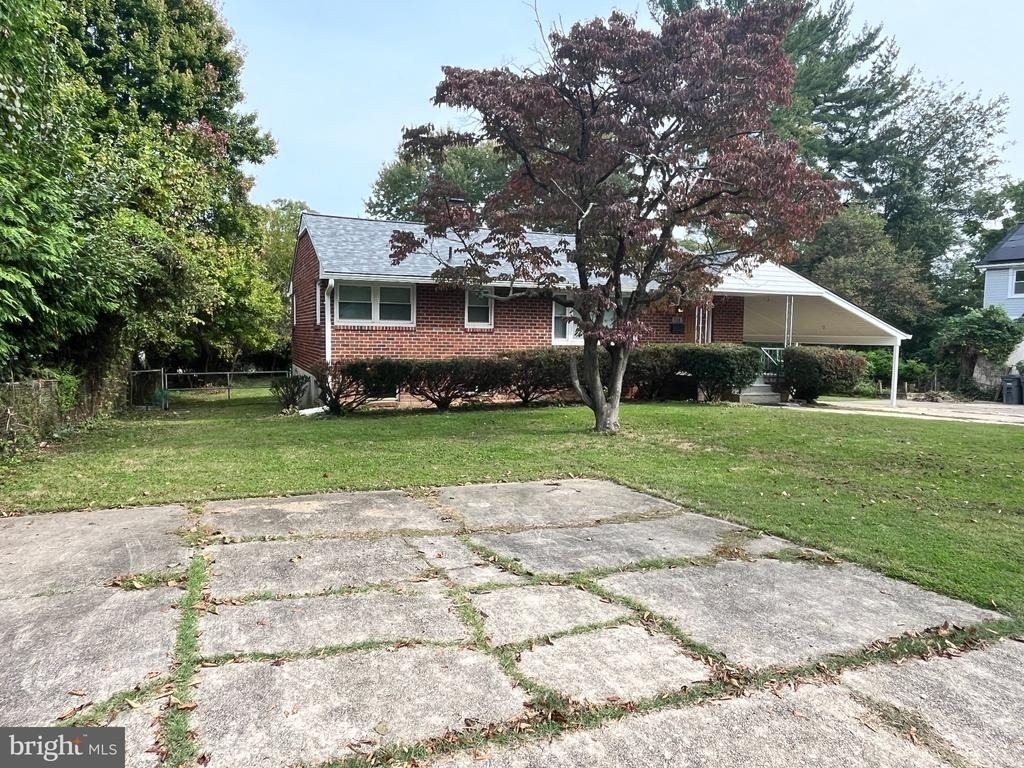 718 Maple Avenue - Photo 2