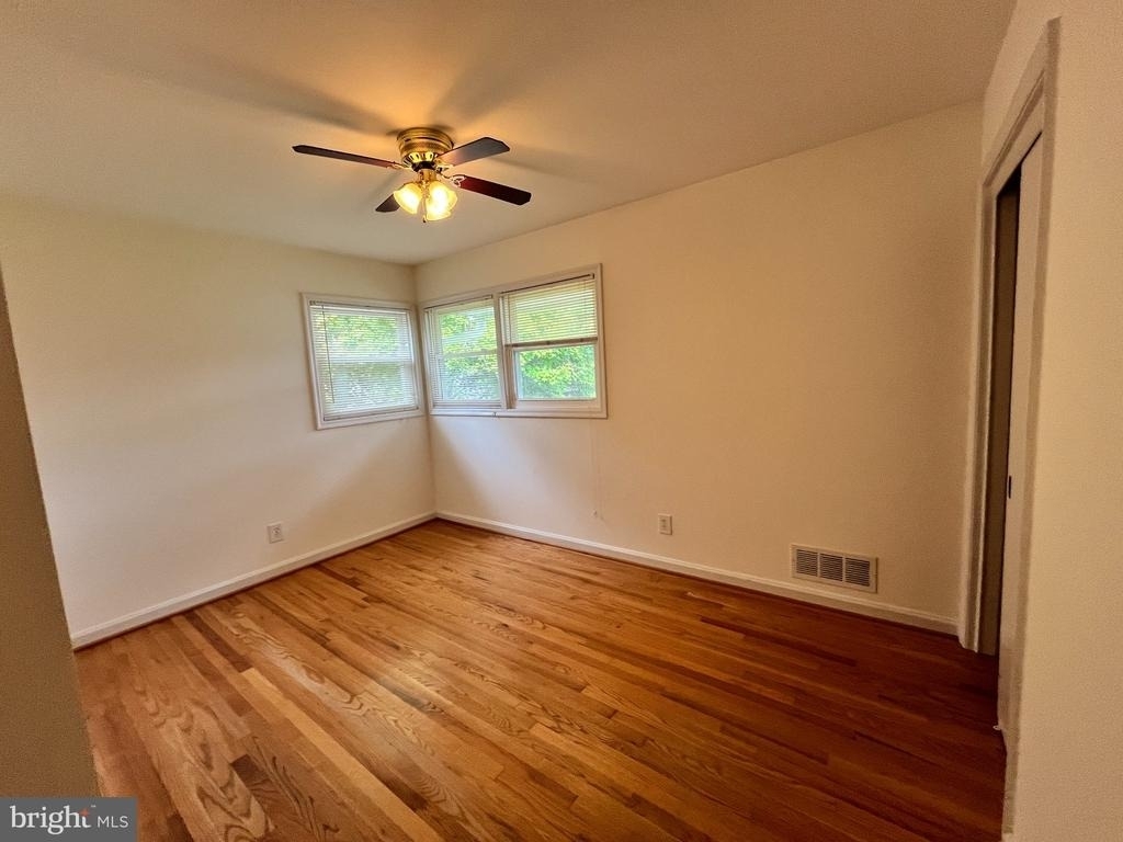 718 Maple Avenue - Photo 11