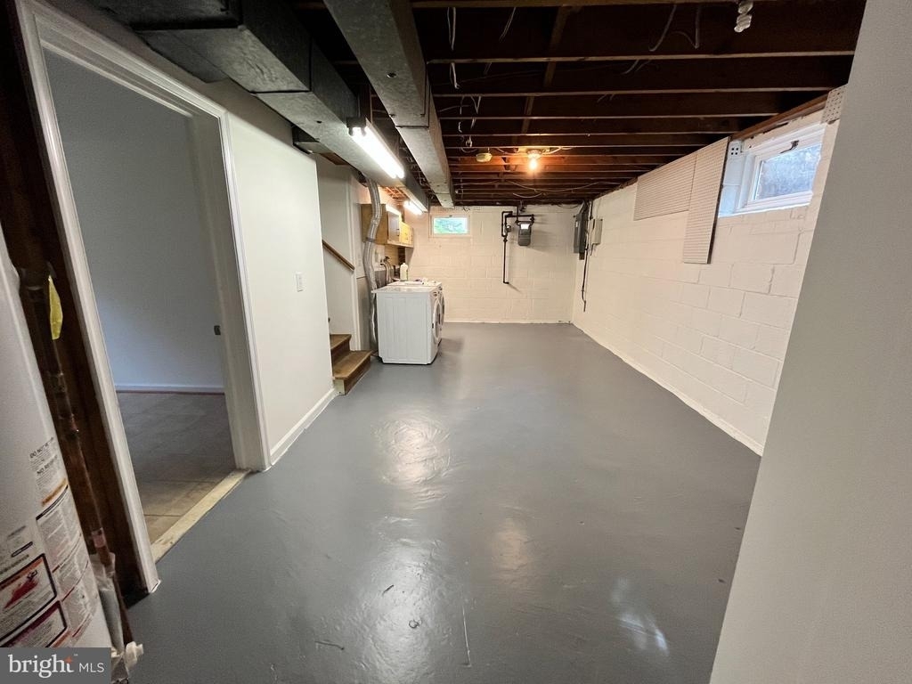 718 Maple Avenue - Photo 24