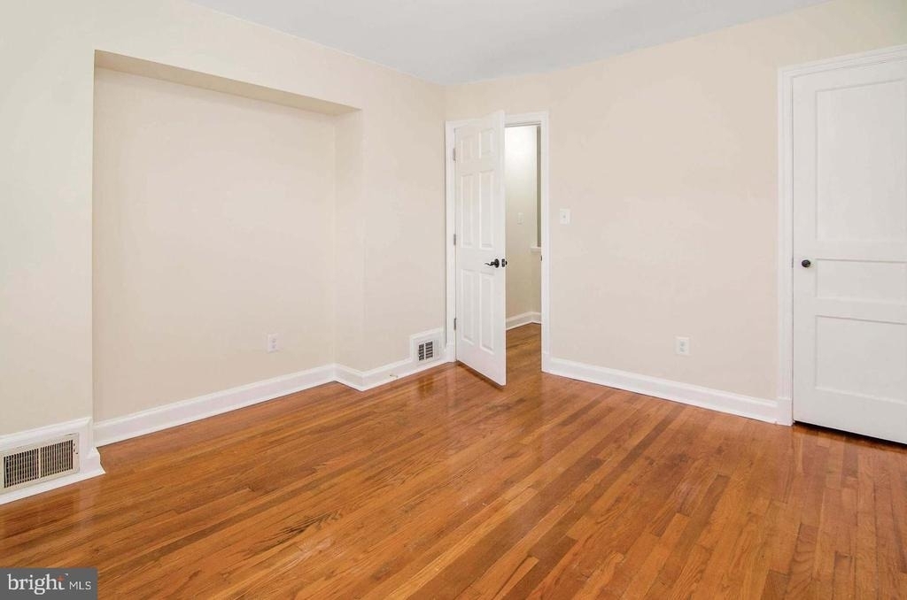 11706 Georgia Avenue - Photo 16