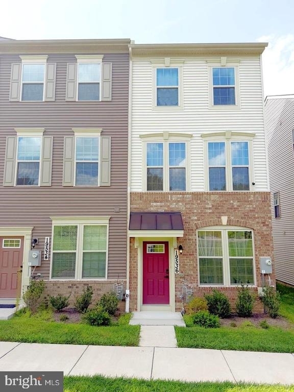 19536 Montgomery Village Avenue - Photo 1