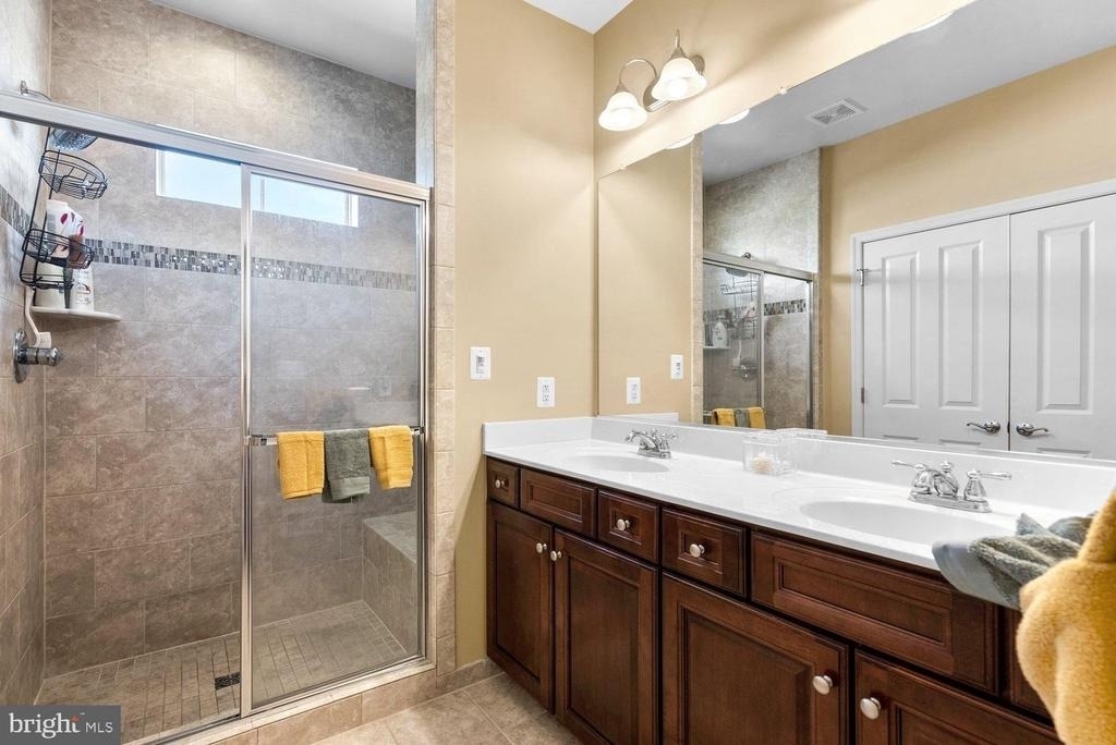 14103 Byrne Park Drive - Photo 9