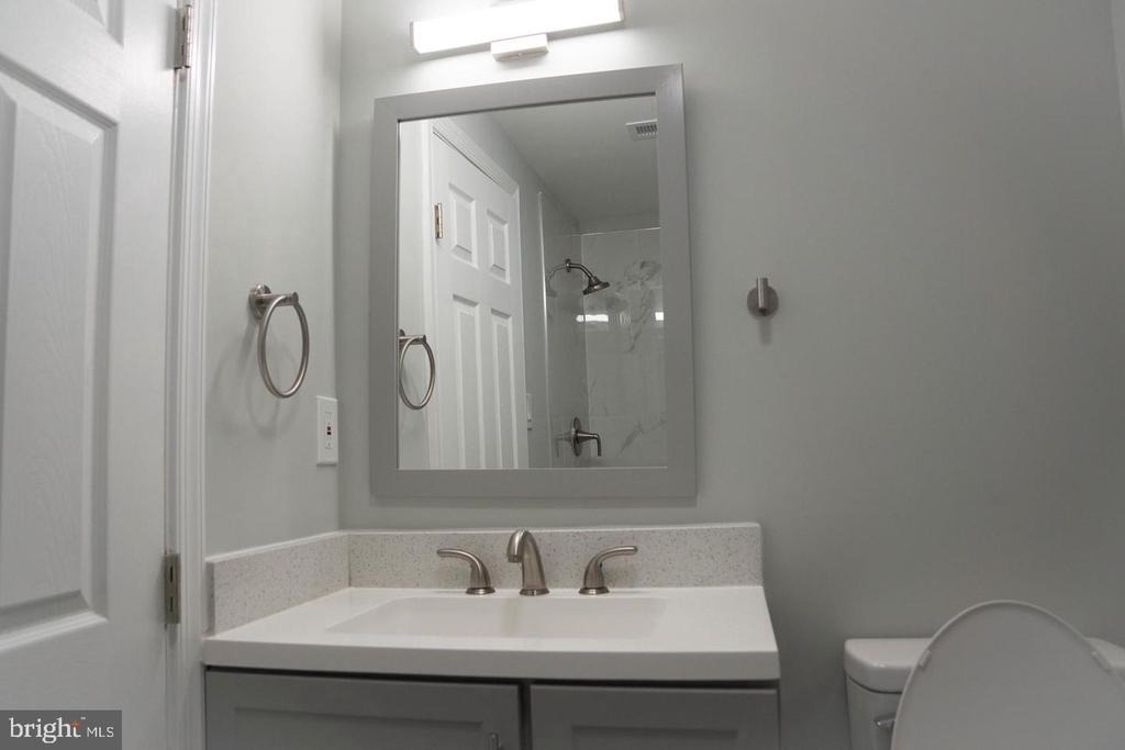1009 Main Street - Photo 8