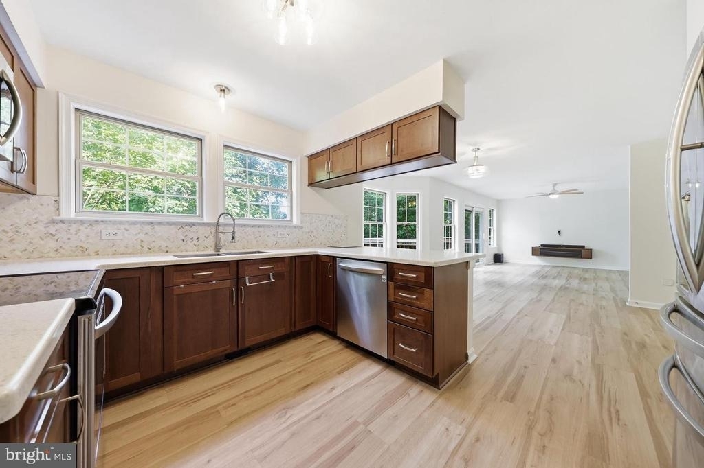 6728 Oakridge Road - Photo 9