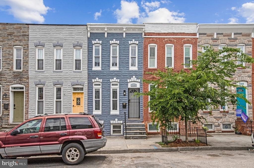 1145 W Cross Street - Photo 0