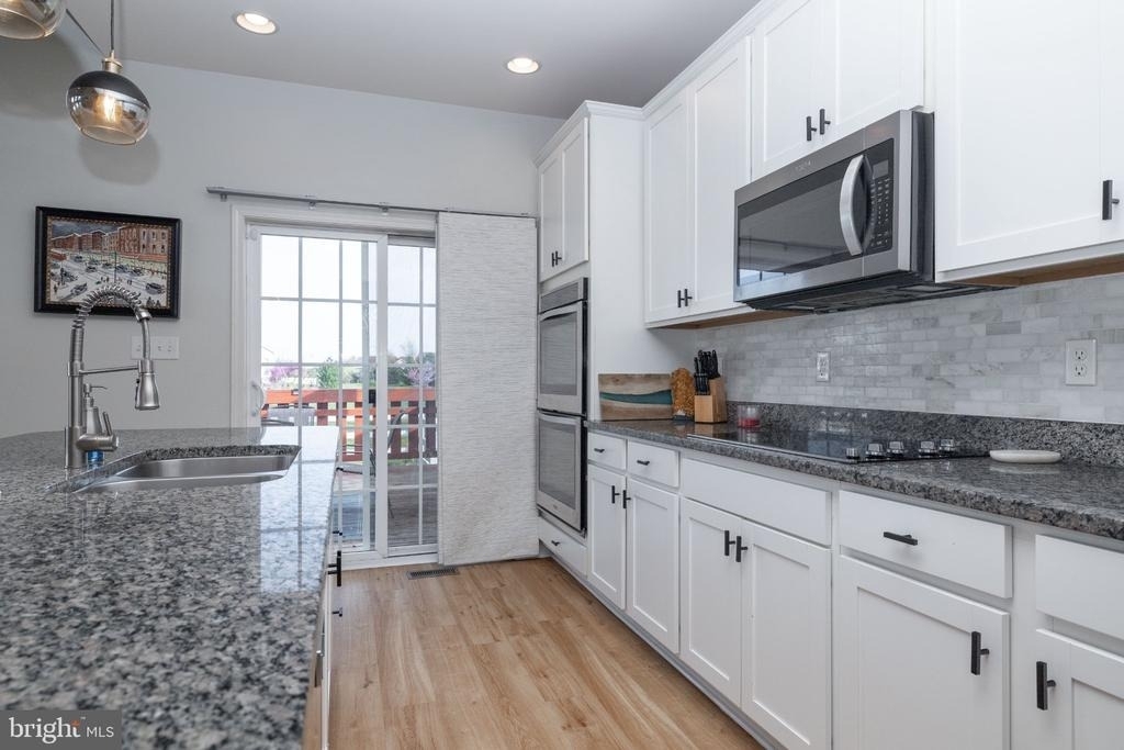 409 Galway Court - Photo 19