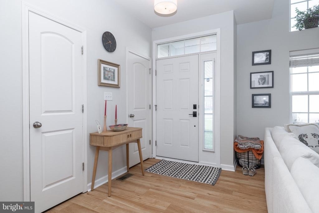 409 Galway Court - Photo 11