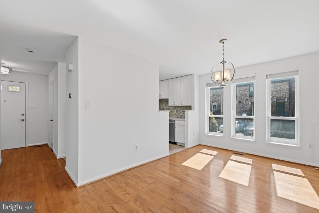 521 Brummel Court Nw - Photo 10