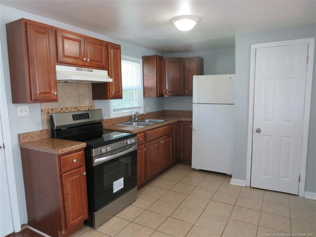 1942 King George Drive - Photo 5