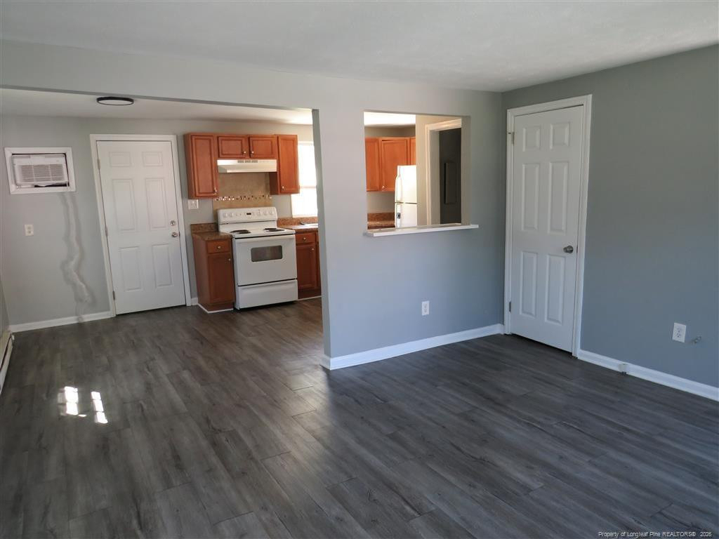 1909 King George Drive - Photo 2