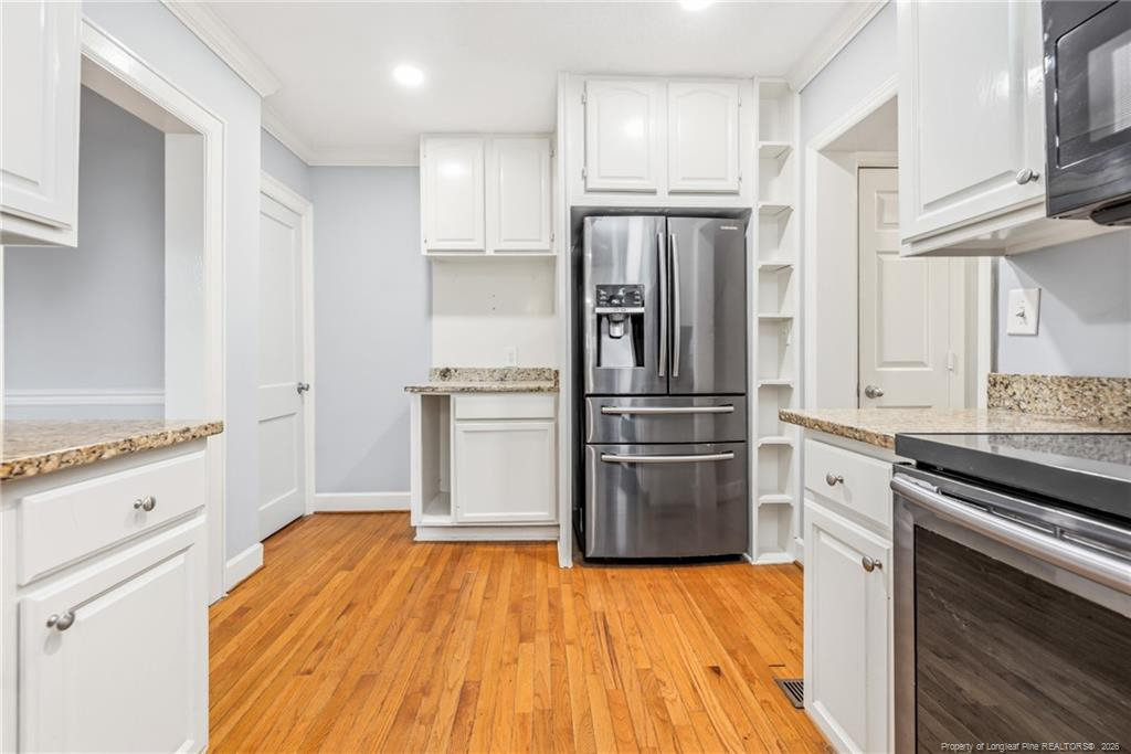 112 Ellington Street - Photo 8