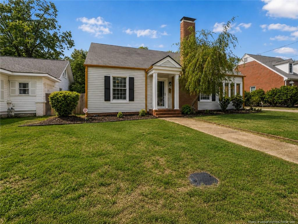 112 Ellington Street - Photo 2