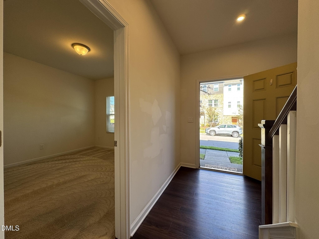 1046 Salt Glaze Lane - Photo 5