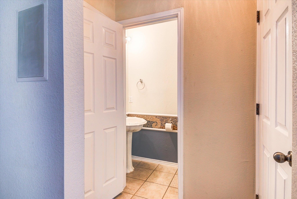 722 Settlement St - Photo 13