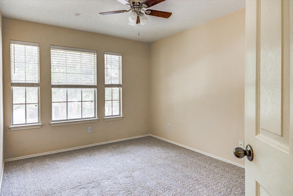 722 Settlement St - Photo 23