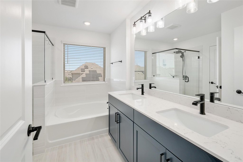 825 Olinda Way - Photo 11