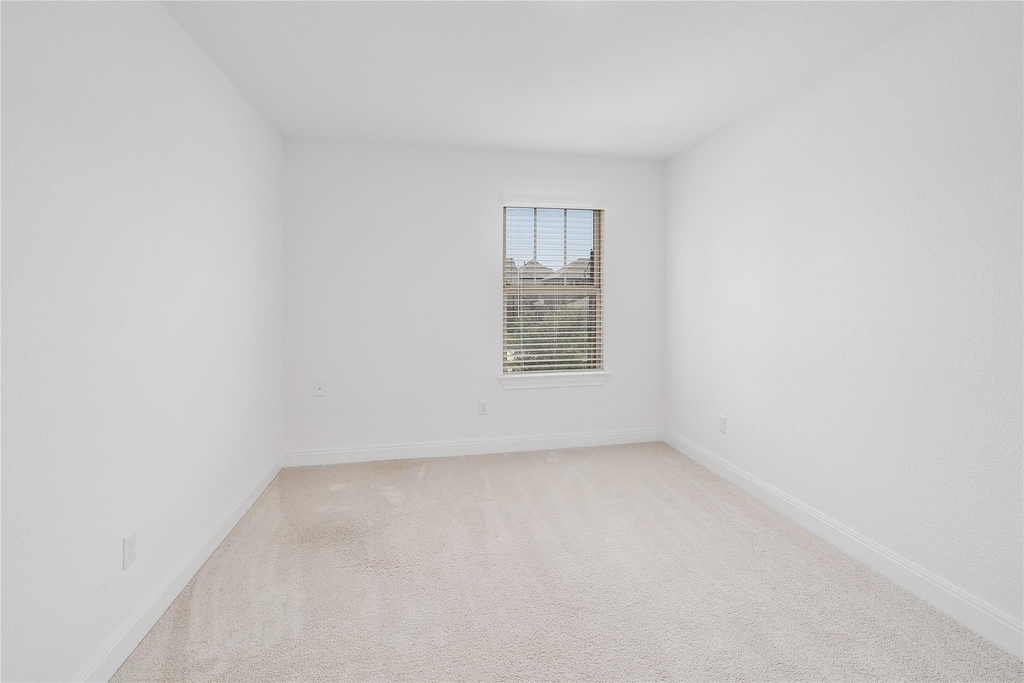 825 Olinda Way - Photo 21