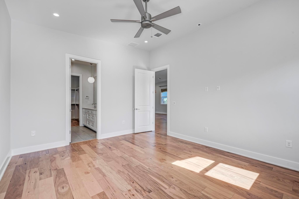 6401 Keegans Dr - Photo 21