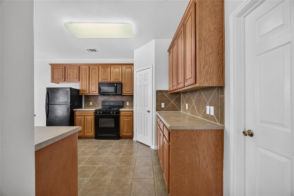 720 Kingston Lacy Blvd - Photo 20