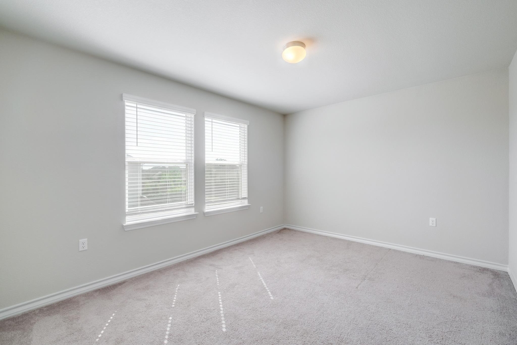 11920 Saddle Rock Dr - Photo 17