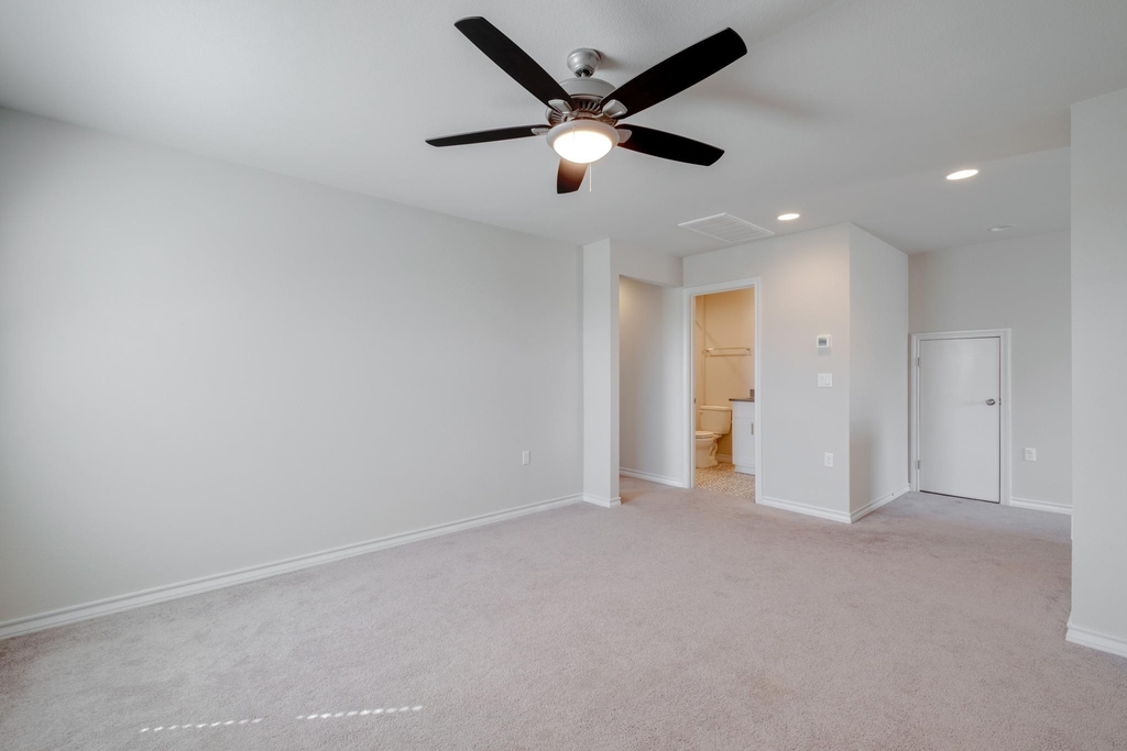 11920 Saddle Rock Dr - Photo 16
