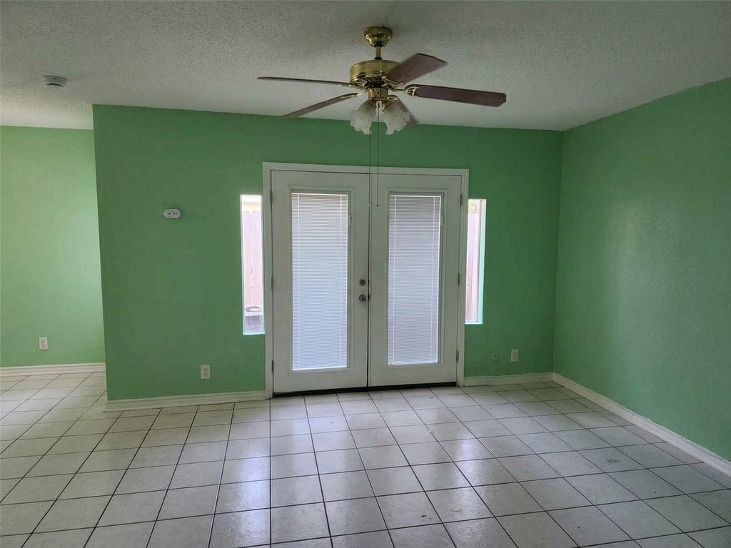 2600 Penny Ln - Photo 1