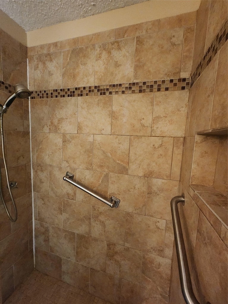 2600 Penny Ln - Photo 5