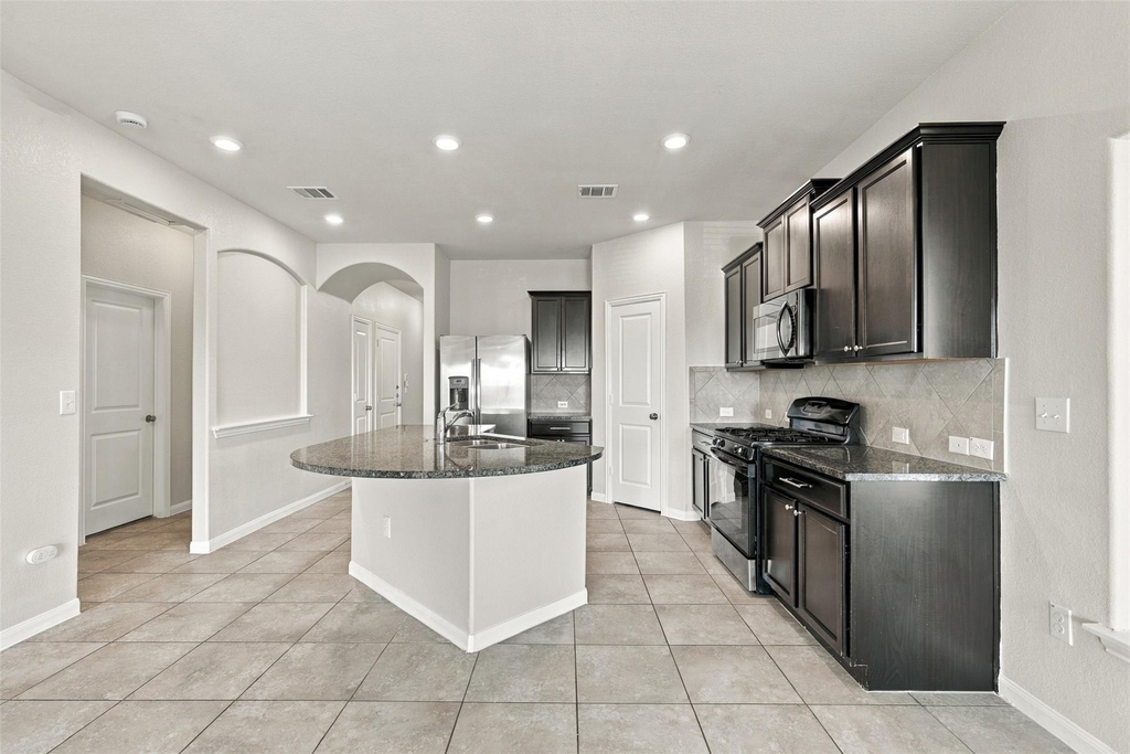 13911 Stripling Ln - Photo 7
