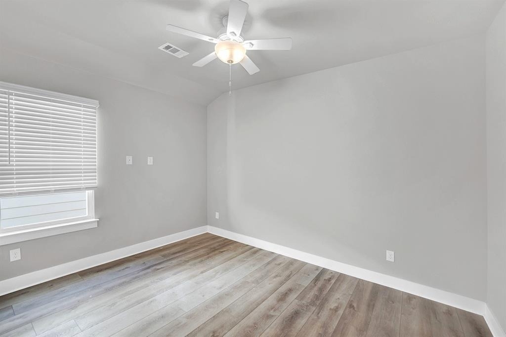 400 Shady Bluff Dr - Photo 20